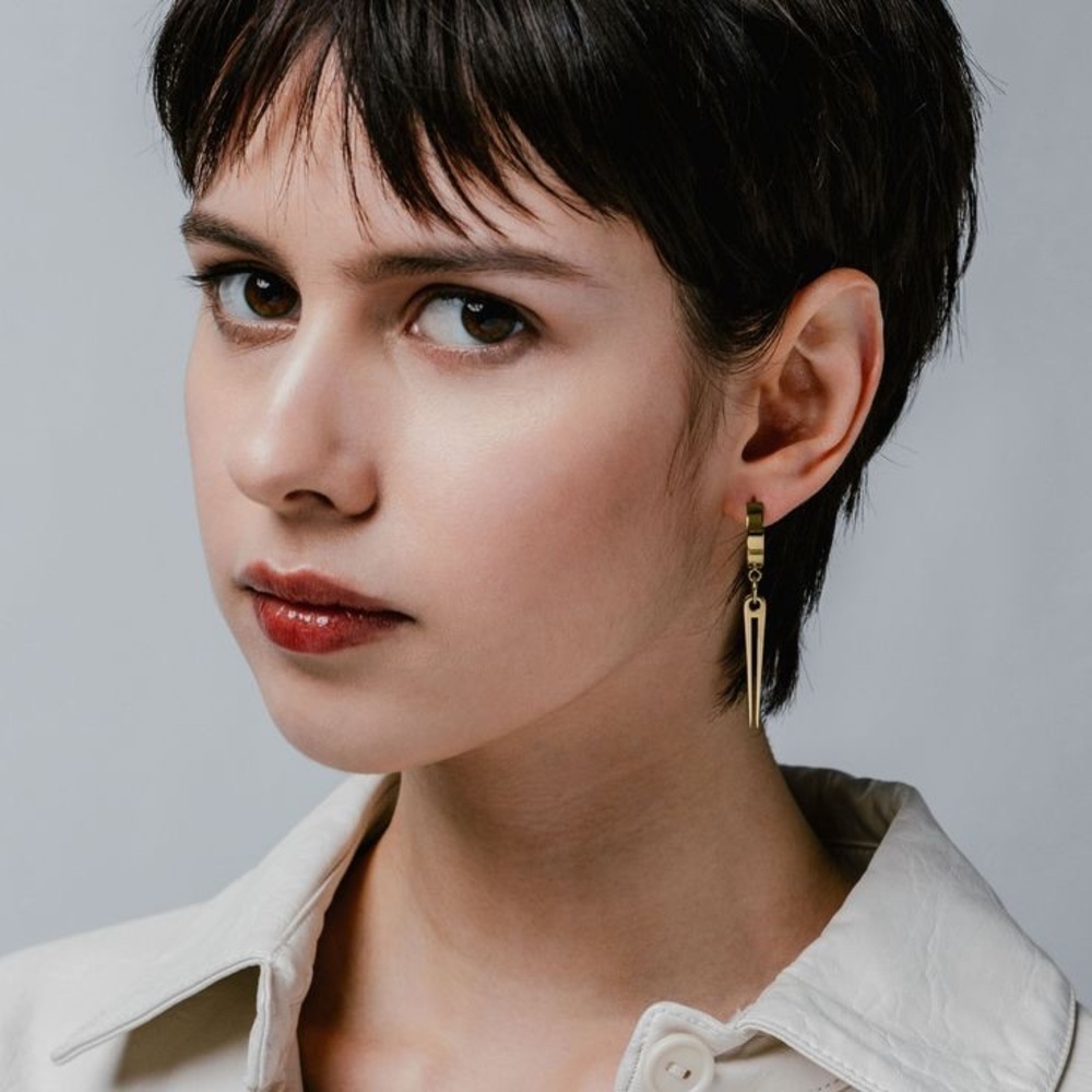 Vitaly Resonator Earring: Gold Single Stud, Modern Tuning Fork Design